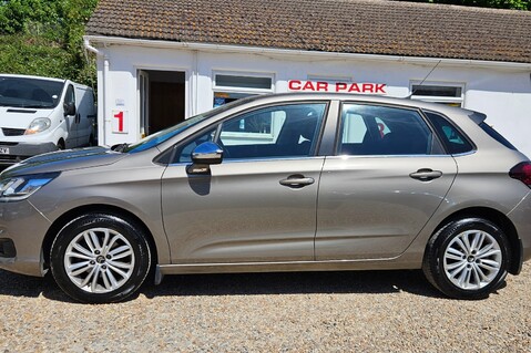 Citroen C4 BLUEHDI FLAIR S/S EAT6 9 SERVICES, 8 MAIN DEALER! £20 TAX! 5