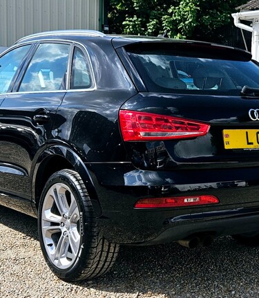 Audi Q3 1.4 TFSI SE 10 AUDI SERVICES..1 PREVIOUS OWNER.. LAST OWNER 8 YEARS.. 3