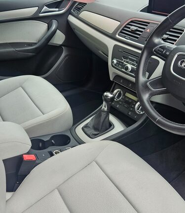 Audi Q3 1.4 TFSI SE 10 AUDI SERVICES..1 PREVIOUS OWNER..LAST OWNER 8 YEARS..SAT NAV 3
