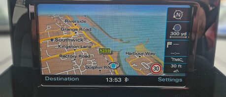 Audi Q3 1.4 TFSI SE 10 AUDI SERVICES..1 PREVIOUS OWNER.. LAST OWNER 8 YEARS.. 1