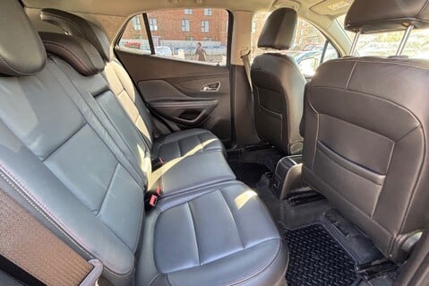 Vauxhall Mokka SE S/S.. 9 SERVICES.. FULL LEATHER.. HEATED STEERING WHEEL & FRONT SEATS..  6