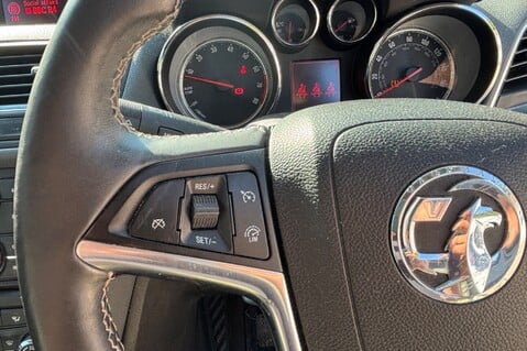Vauxhall Mokka SE S/S.. 9 SERVICES.. FULL LEATHER.. HEATED STEERING WHEEL & FRONT SEATS..  10