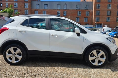 Vauxhall Mokka TECH LINE..1 PREVIOUS OWNER.. 6 SERVICES..SAT NAV.. 16