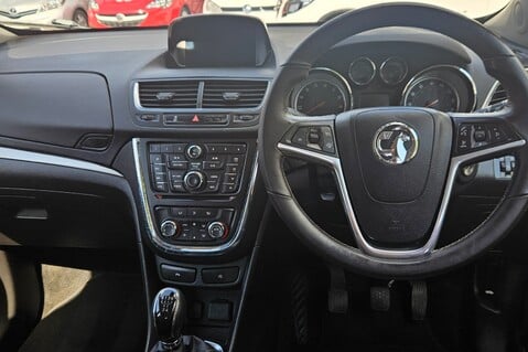 Vauxhall Mokka TECH LINE..1 PREVIOUS OWNER.. 6 SERVICES..SAT NAV.. 18