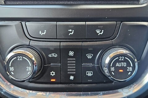 Vauxhall Mokka TECH LINE..1 PREVIOUS OWNER.. 6 SERVICES..SAT NAV.. 24