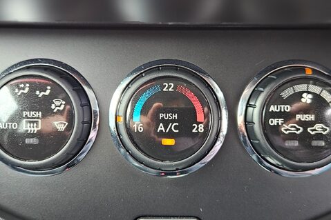 Nissan Note N-TEC PLUS.. AUTOMATIC.. 12 SERVICES.. 1 PREVIOUS OWNER.. STUNNING CAR 3