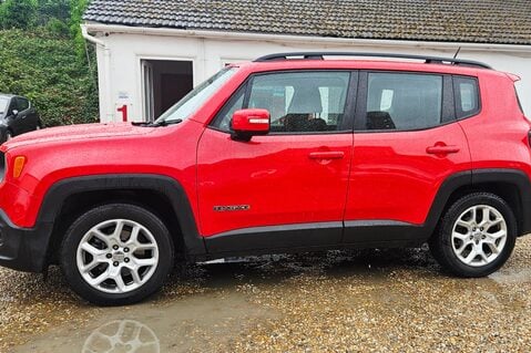 Jeep Renegade LONGITUDE.. SERVICE HISTORY.. 1 PREVIOUS KEEPER.. STUNNING EXAMPLE 11