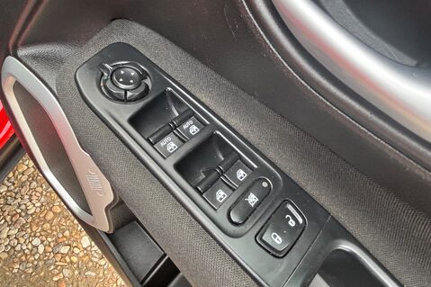 Jeep Renegade LONGITUDE.. SERVICE HISTORY.. 1 PREVIOUS KEEPER.. STUNNING EXAMPLE 14