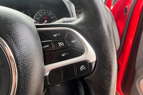 Jeep Renegade LONGITUDE.. SERVICE HISTORY.. 1 PREVIOUS KEEPER.. STUNNING EXAMPLE 16