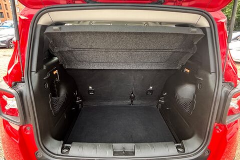 Jeep Renegade LONGITUDE.. SERVICE HISTORY.. 1 PREVIOUS KEEPER.. STUNNING EXAMPLE 9