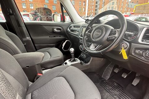 Jeep Renegade LONGITUDE.. SERVICE HISTORY.. 1 PREVIOUS KEEPER.. STUNNING EXAMPLE 6