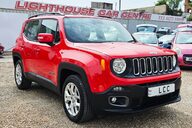 Jeep Renegade LONGITUDE.. SERVICE HISTORY.. 1 PREVIOUS KEEPER.. STUNNING EXAMPLE 1
