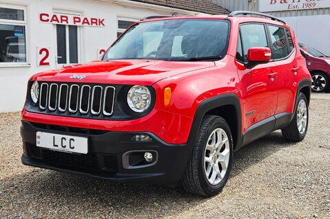 Jeep Renegade LONGITUDE.. SERVICE HISTORY.. 1 PREVIOUS KEEPER.. STUNNING EXAMPLE 3