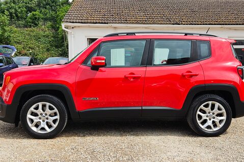 Jeep Renegade LONGITUDE.. SERVICE HISTORY.. 1 PREVIOUS KEEPER.. STUNNING EXAMPLE 4