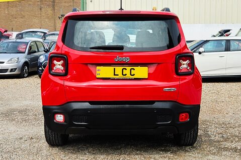 Jeep Renegade LONGITUDE.. SERVICE HISTORY.. 1 PREVIOUS KEEPER.. STUNNING EXAMPLE 8