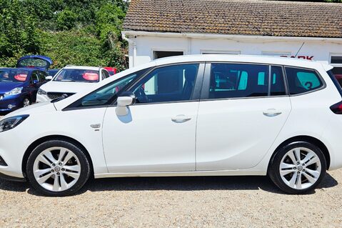 Vauxhall Zafira 1.4T SRI 7 SEATER.. 1 PREVIOUS OWNER.. 7 SERVICES.. LOOK 7 SEATS!!! 4