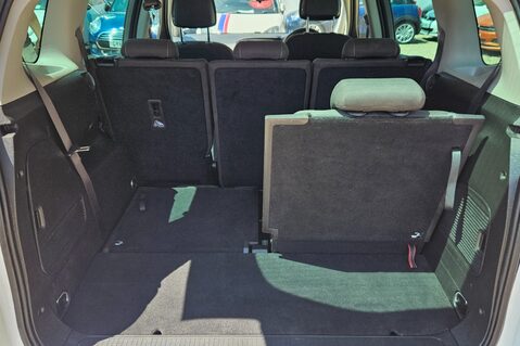Vauxhall Zafira 1.4T SRI 7 SEATER.. 1 PREVIOUS OWNER.. 7 SERVICES.. LOOK 7 SEATS!!! 6