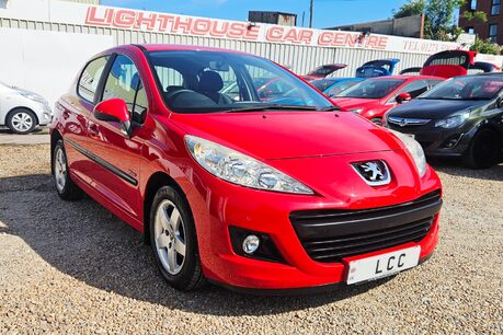 Peugeot 207 1.4 VERVE 5 DOOR.. LOW INSURANCE.. BLUETOOTH..9 SERVICES..STUNNING EXAMPLE