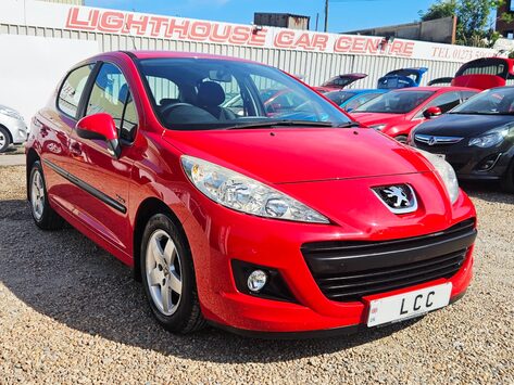 Peugeot 207 1.4 VERVE 5 DOOR.. LOW INSURANCE.. BLUETOOTH..9 SERVICES..STUNNING EXAMPLE