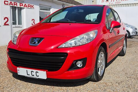 Peugeot 207 1.4 VERVE 5 DOOR.. LOW INSURANCE.. BLUETOOTH..9 SERVICES..STUNNING EXAMPLE 3