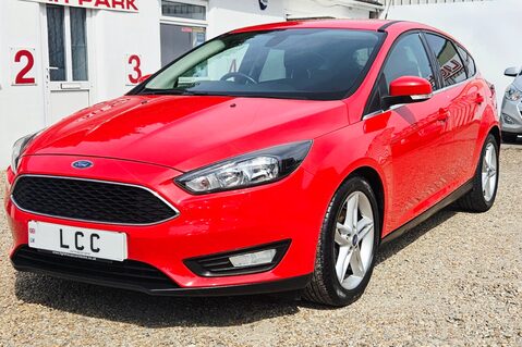 Ford Focus 1.6 ZETEC TDCI £20 TAX.. 9 SERVICES.. ONLY £20 R/TAX.. STUNNING COLOUR 3