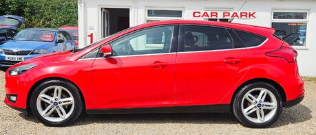 Ford Focus 1.6 ZETEC TDCI £20 TAX.. 9 SERVICES.. ONLY £20 R/TAX.. BLUETOOTH.. AIR CON. 1
