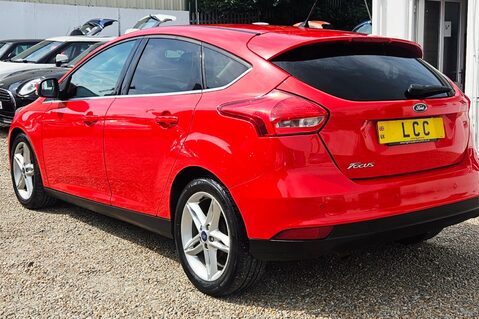 Ford Focus 1.6 ZETEC TDCI £20 TAX.. 9 SERVICES.. ONLY £20 R/TAX.. STUNNING COLOUR 4