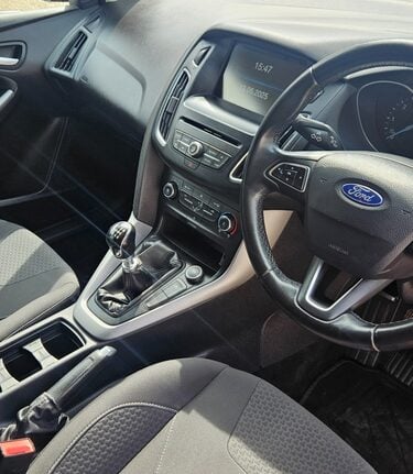 Ford Focus 1.6 ZETEC TDCI £20 TAX.. 9 SERVICES.. ONLY £20 R/TAX.. BLUETOOTH.. AIR CON. 3