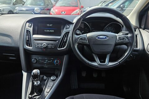 Ford Focus 1.6 ZETEC TDCI £20 TAX.. 9 SERVICES.. ONLY £20 R/TAX.. STUNNING COLOUR 13