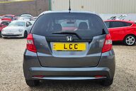 Honda Jazz I-VTEC ES PLUS..1 PREVIOUS OWNER... 9 SERVICES.. STUNNING EXAMPLE..  8