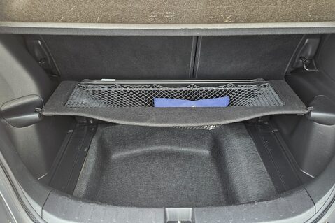 Honda Jazz I-VTEC ES PLUS..1 PREVIOUS OWNER... 9 SERVICES.. STUNNING EXAMPLE..  6