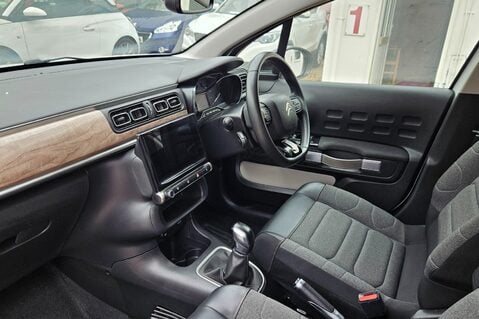 Citroen C3 PURETECH SHINE PLUS S/S..1 OWNER 3 SERVICES.APPLE CAR PLAY..NAVIGATION 17