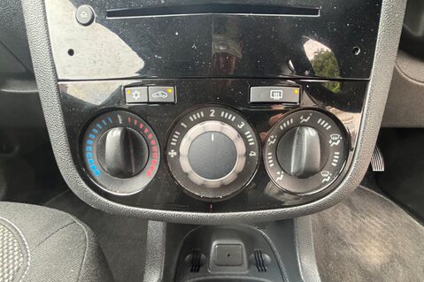 Vauxhall Corsa LIMITED EDITION.. AUTOMATIC.. SERVICE HISTORY.. LOW INSURANCE GROUP 21