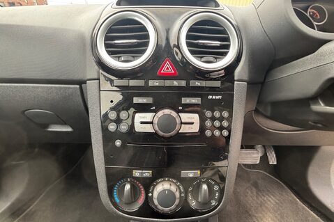 Vauxhall Corsa LIMITED EDITION.. AUTOMATIC.. SERVICE HISTORY.. LOW INSURANCE GROUP 22