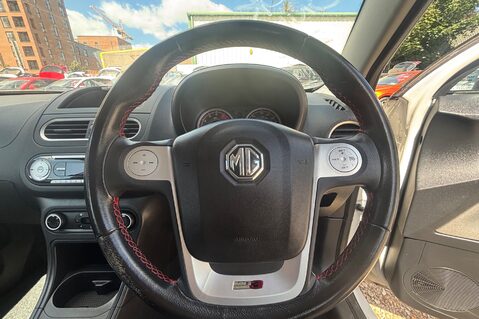 MG MG3 3 STYLE VTI-TEC.. RAF SPECIAL EDITION.. STUNNING EXAMPLE.. BLUETOOTH.. DAB. 17