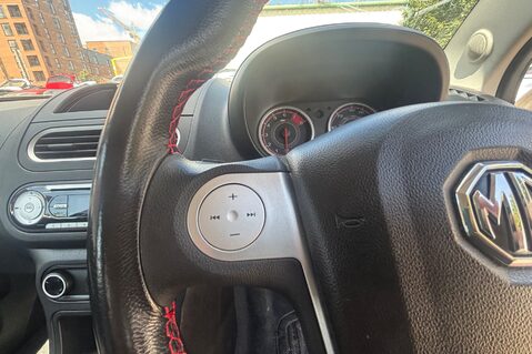 MG MG3 3 STYLE VTI-TEC.. RAF SPECIAL EDITION.. STUNNING EXAMPLE.. BLUETOOTH.. DAB. 18