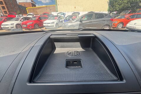 MG MG3 3 STYLE VTI-TEC.. RAF SPECIAL EDITION.. STUNNING EXAMPLE.. BLUETOOTH.. DAB. 23