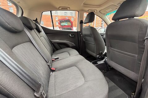 Hyundai i10 STYLE.. ONLY £20 ROAD TAX.. SUNROOF.. LOTS OF HISTORY.. AIR CONDITIONING.. 15