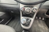 Hyundai i10 STYLE.. ONLY £20 ROAD TAX.. SUNROOF.. LOTS OF HISTORY.. AIR CONDITIONING.. 19