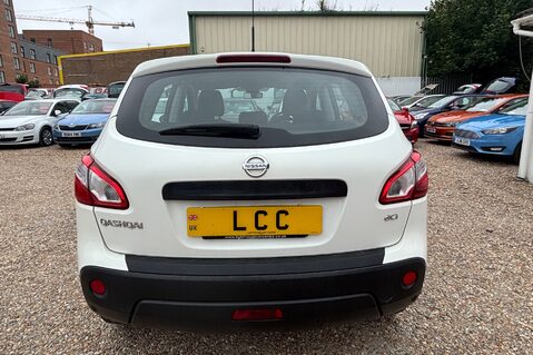Nissan Qashqai ACENTA DCI.. 8 SERVICES.. AIR CON..CRUISE CONTROL..SPOTIFY..DAB RADIO. 14