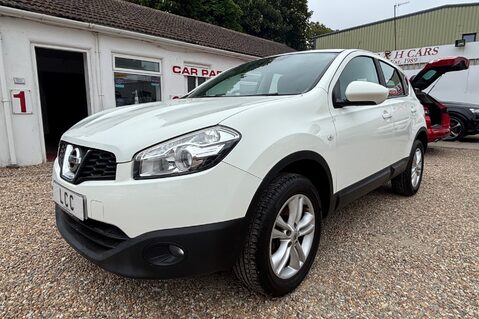 Nissan Qashqai ACENTA DCI.. 8 SERVICES.. AIR CON..CRUISE CONTROL..SPOTIFY..DAB RADIO. 3