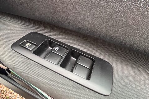 Nissan Qashqai ACENTA DCI.. 8 SERVICES.. AIR CON..CRUISE CONTROL..SPOTIFY..DAB RADIO. 16
