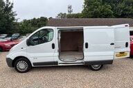 Renault Trafic SL27 DCI 115 SWB.. NO VAT ..11 SERVICES..CHAIN DRIVEN.. LAST OWNER 14 YEARS 7