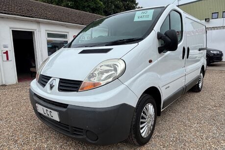 Renault Trafic SL27 DCI 115 SWB.. NO VAT ..11 SERVICES.. CHAIN DRIVEN.. ONE OWNER FROM NEW