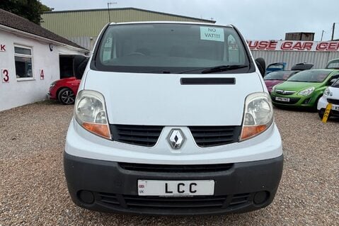 Renault Trafic SL27 DCI 115 SWB.. NO VAT ..11 SERVICES..CHAIN DRIVEN.. LAST OWNER 14 YEARS 3