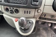 Renault Trafic SL27 DCI 115 SWB.. NO VAT ..11 SERVICES..CHAIN DRIVEN.. LAST OWNER 14 YEARS 21