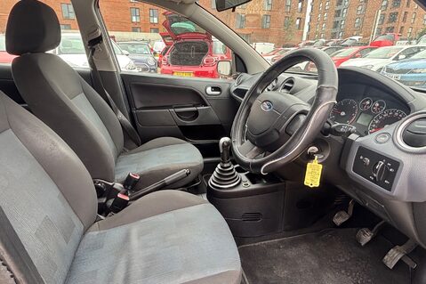 Ford Fiesta ZETEC CLIMATE TDCI.. £35 ROAD TAX.. 72MPG.. LAST OWNER 13 YEARS  2