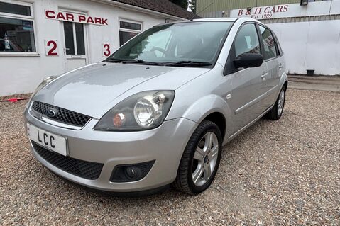 Ford Fiesta ZETEC CLIMATE TDCI.. £35 ROAD TAX.. 72MPG.. LAST OWNER 13 YEARS  15