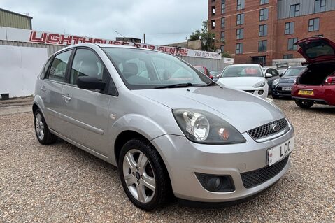 Ford Fiesta ZETEC CLIMATE TDCI.. £35 ROAD TAX.. 72MPG.. LAST OWNER 13 YEARS  1