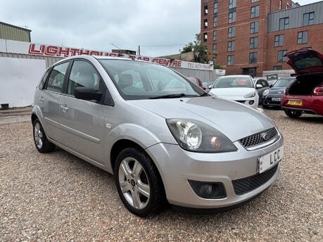 Ford Fiesta ZETEC CLIMATE TDCI.. £35 ROAD TAX.. 72MPG.. LAST OWNER 13 YEARS 